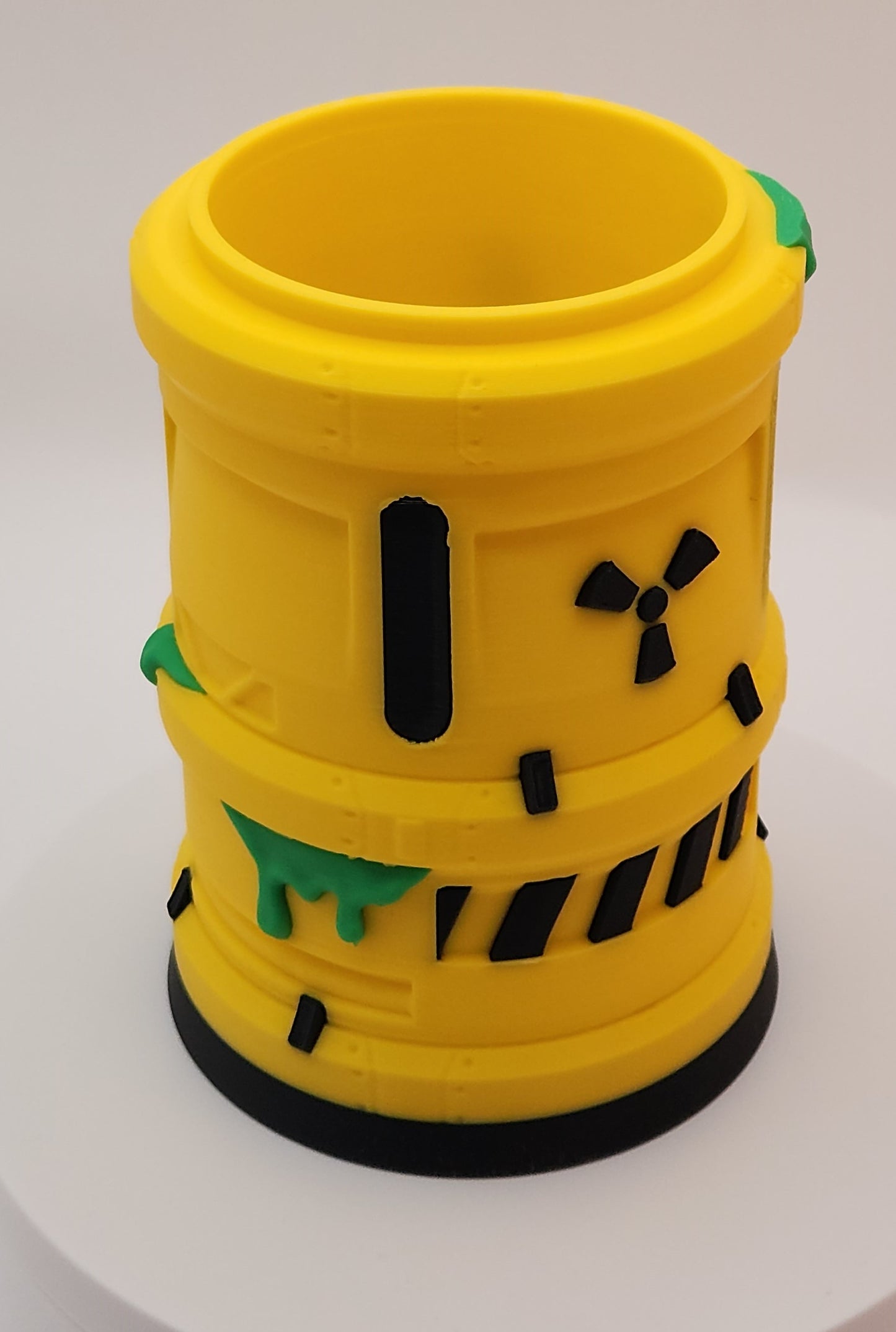 Toxic Waste Can Holder - Starzy Creations