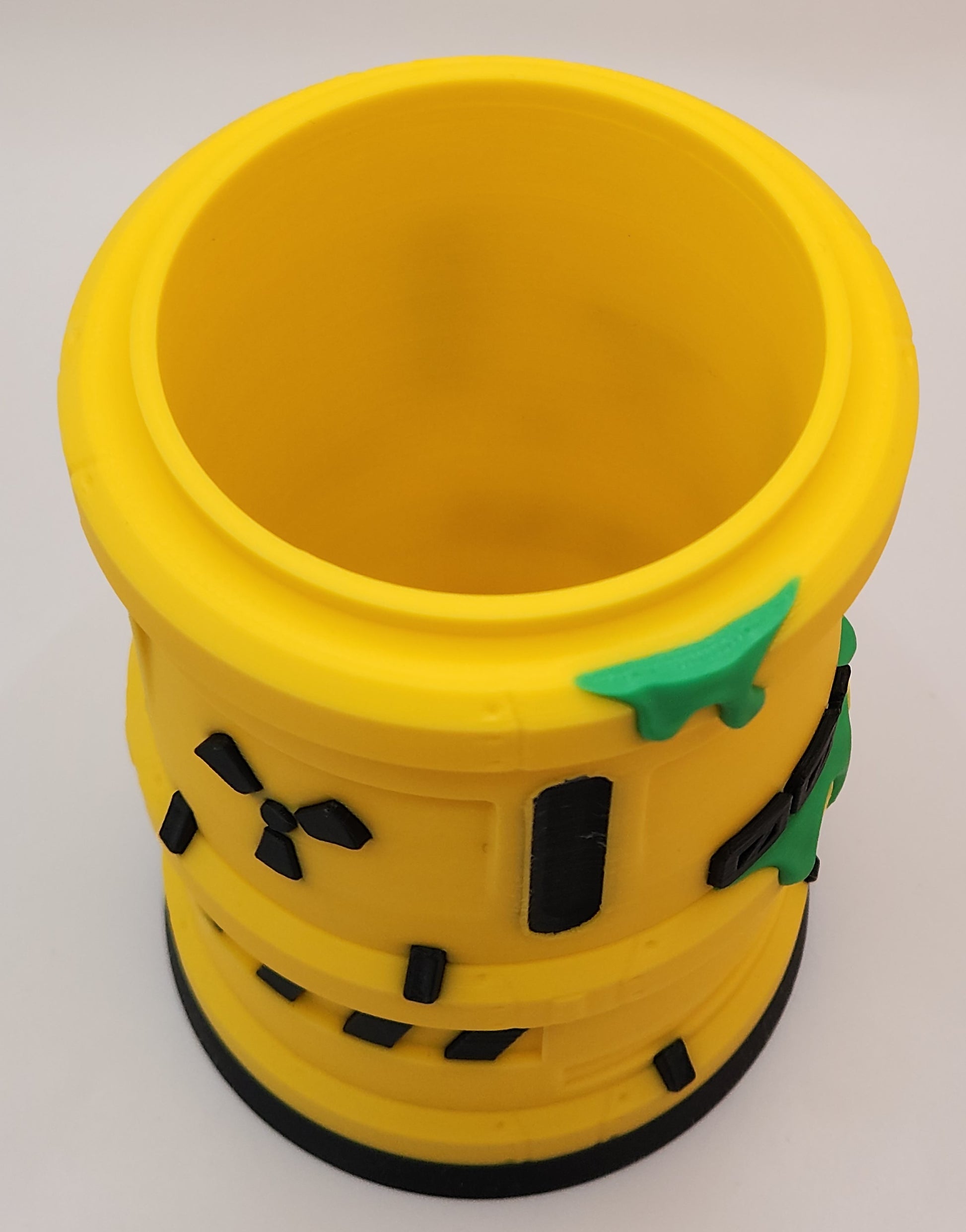 Toxic Waste Can Holder - Starzy Creations