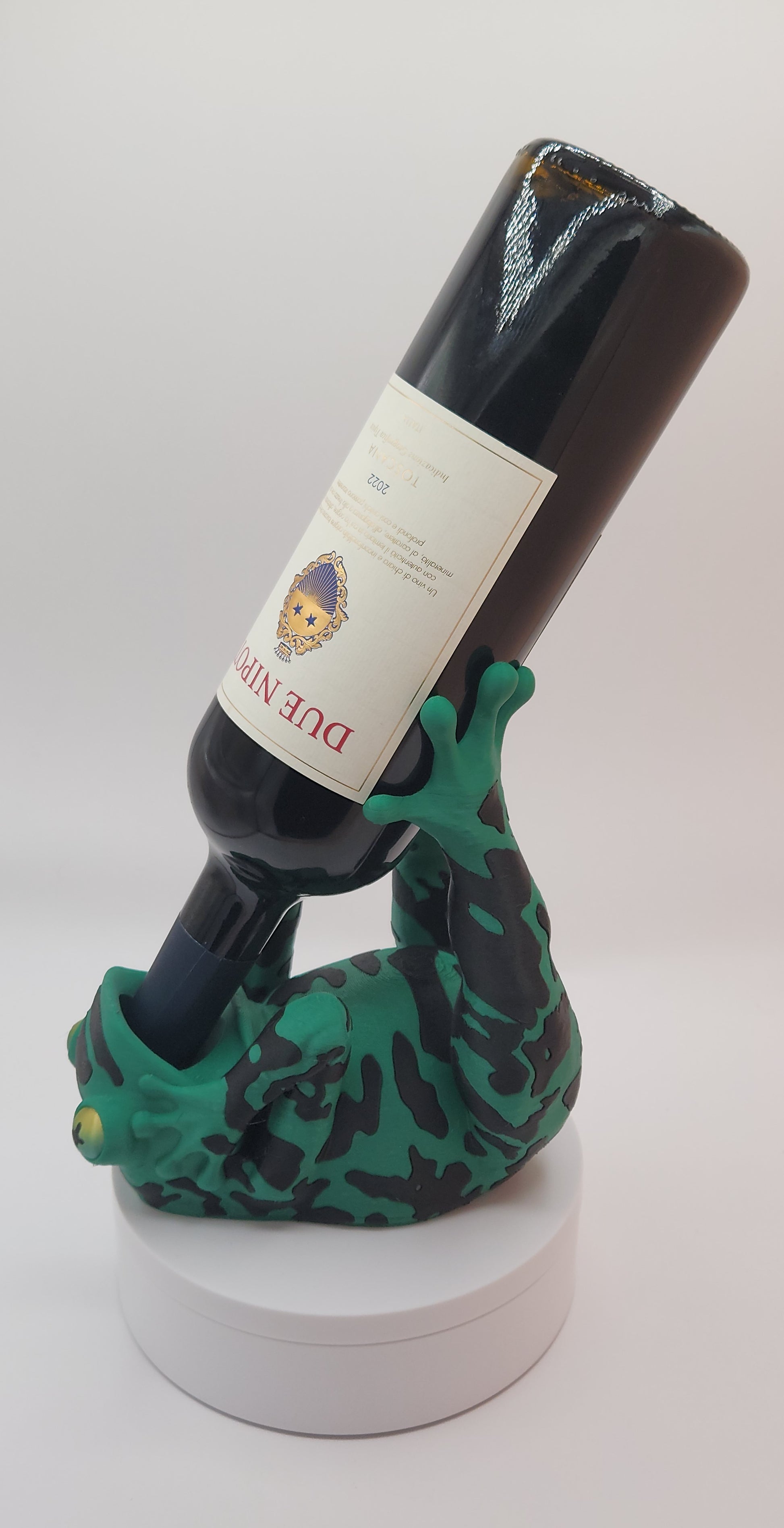 Toadally Tipsy: Frog Wine Bottle Holder - Starzy Creations